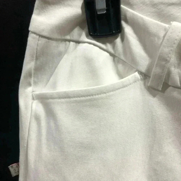 Worthington Modern fit, relax through hip & thigh,slash hip pockets trouser leg - Picture 2 of 9